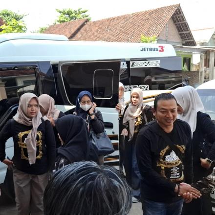 Bumdes Barokah Balongbesuk berkunjung ke Bumdes Berkah Sejahtera Tambakrejo