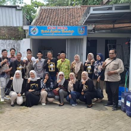 Bumdes Barokah Balongbesuk berkunjung ke Bumdes Berkah Sejahtera Tambakrejo